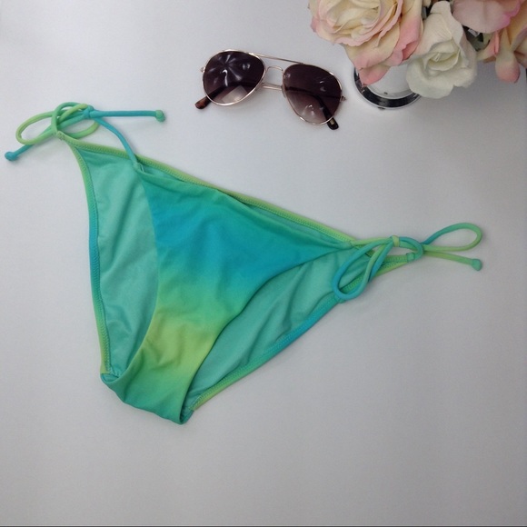 Victoria's Secret 2pc swimsuit with sequims - Picture 6 of 8